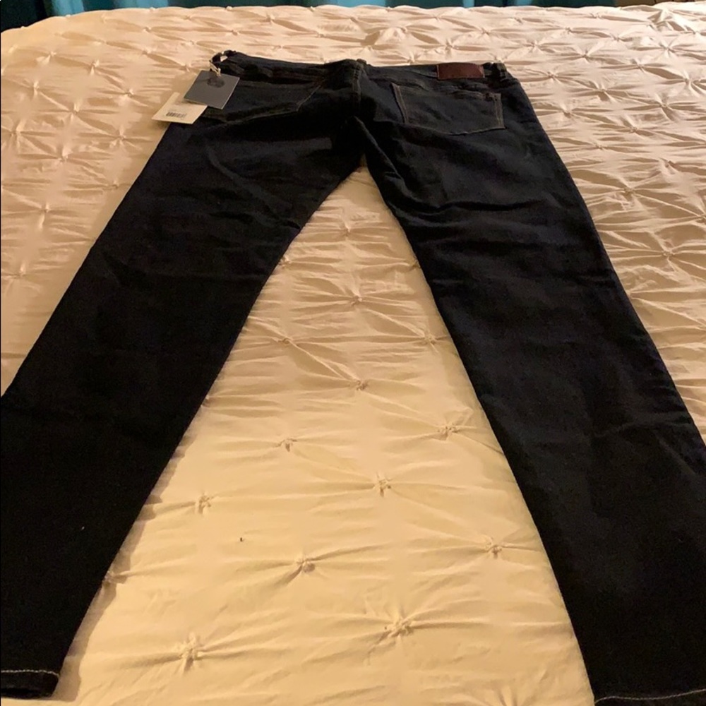 Jeans - Picture 3 of 4